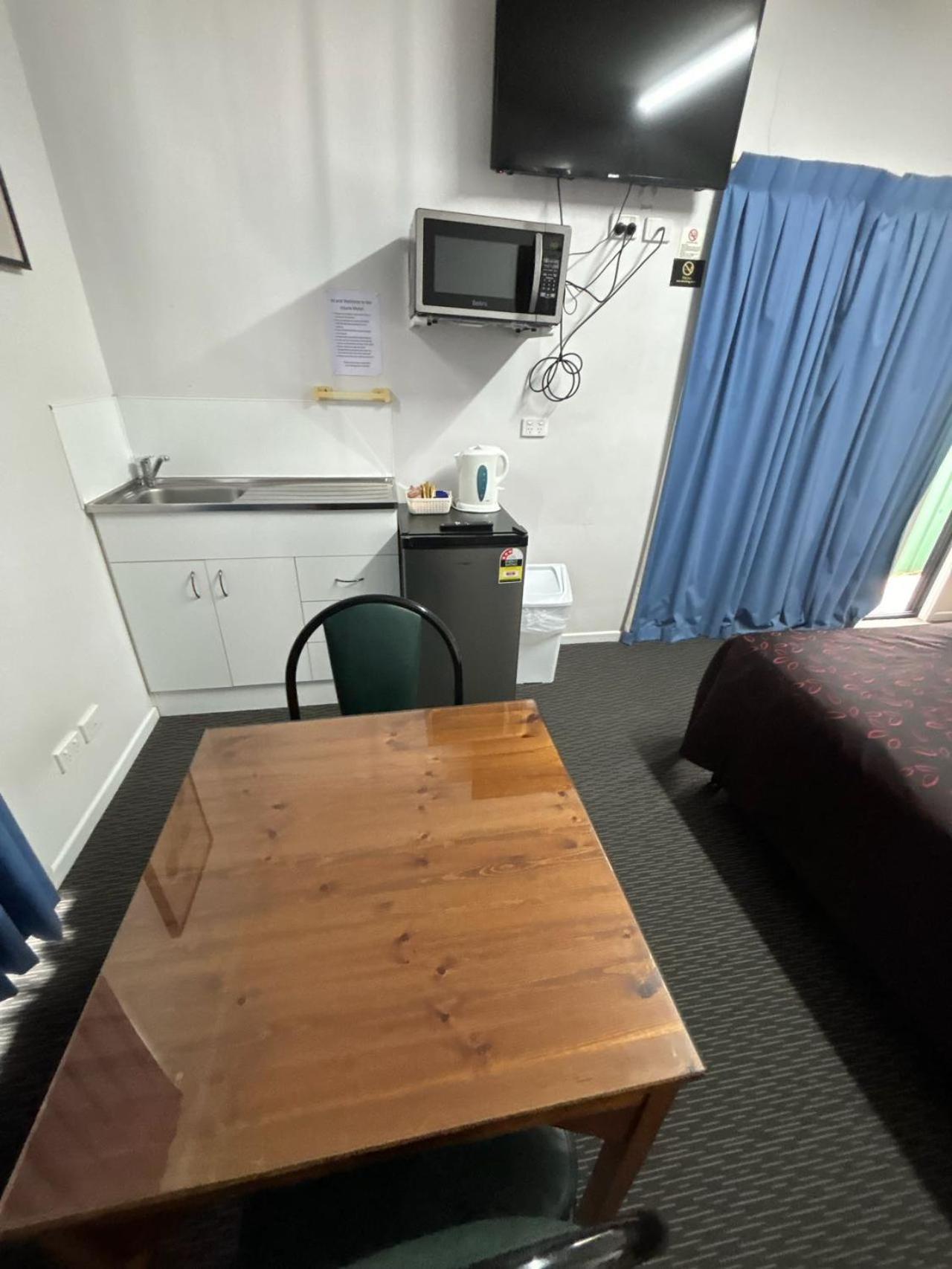 Injune Motel Kültér fotó